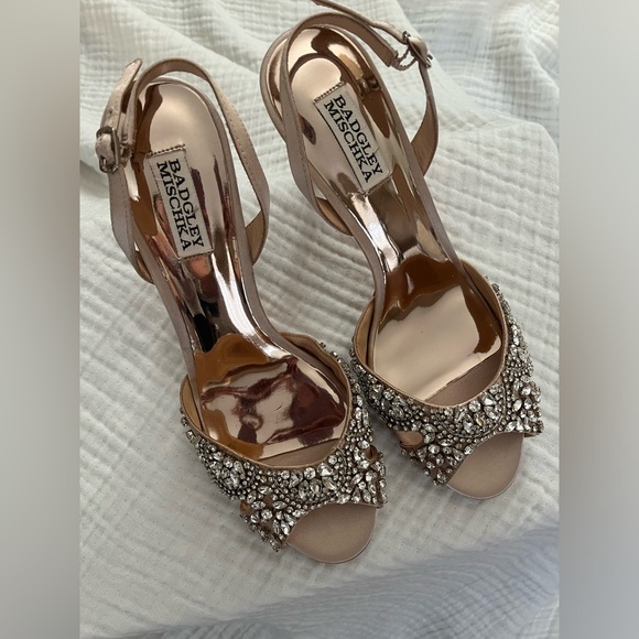 BADGLEY MISCHKA Womens Beige Paula Round Toe Stiletto Slingback Sandal
